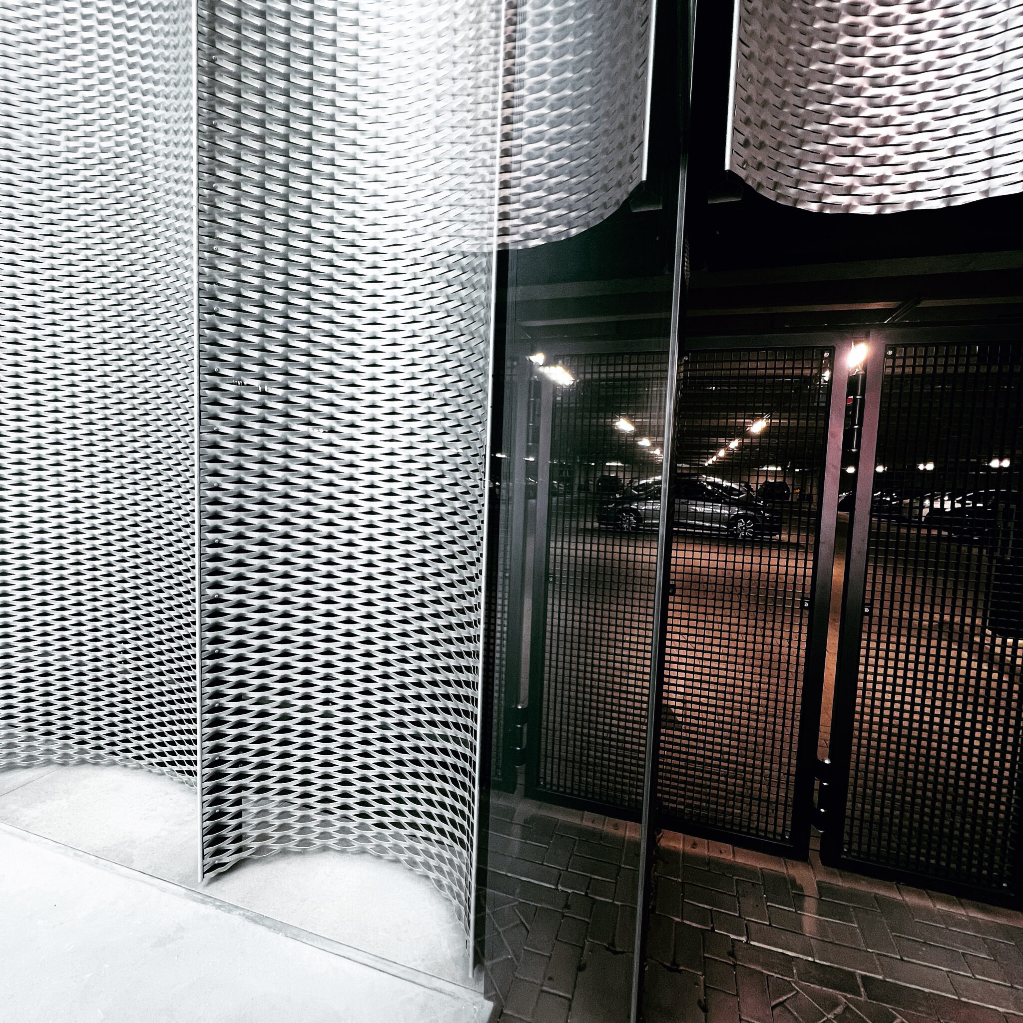 Together we will find the best solution for your facade.