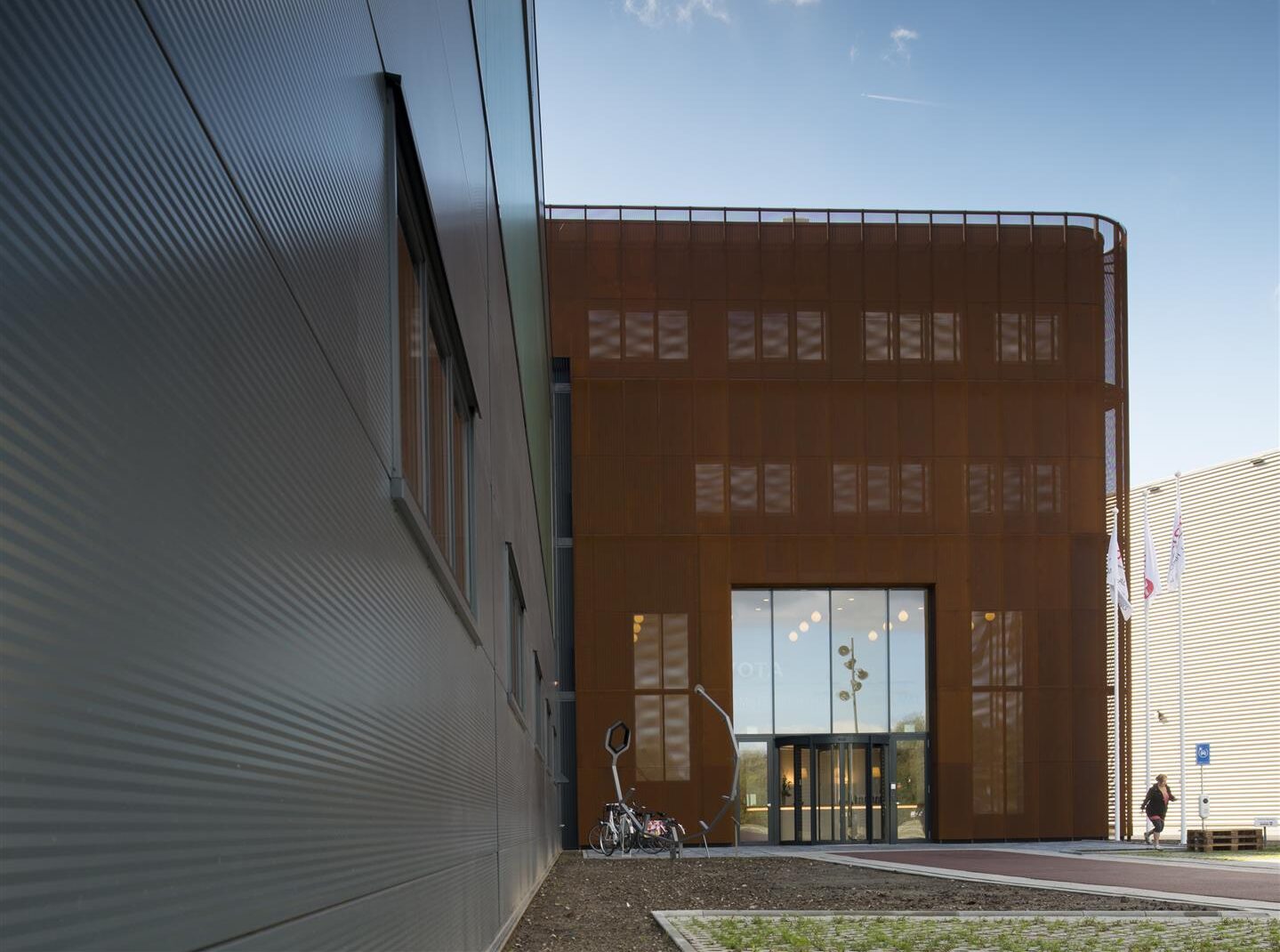 corten steel facade expanded metal