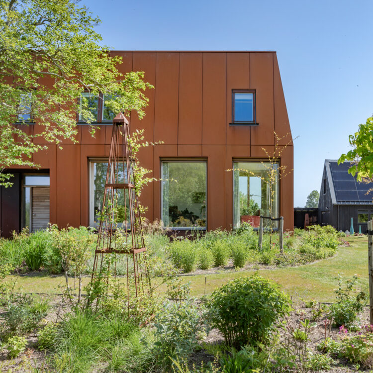 Metadecor-façade cladding-Corten steel-MD Flack-MD Lamel-Villa Noorderlaan in Hippolytushoef-Nicolet Groen